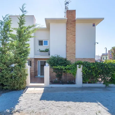 Casa Rhode Roses